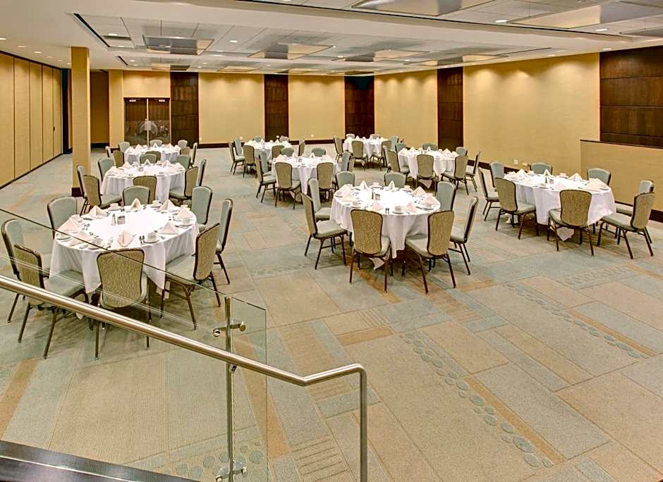 Crowne Plaza Hotel Glen Ellyn/Lombard By IHG