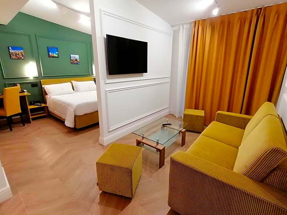 Hotel XBusiness
