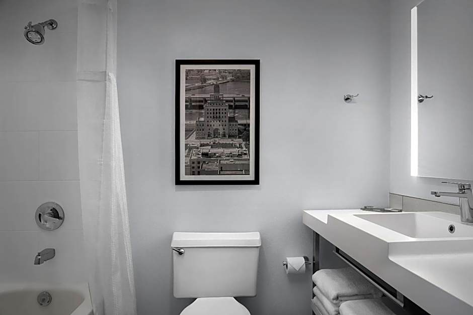 Radisson Hotel Cedar Rapids