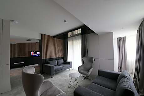 Suite with Terrace and Free Spa access