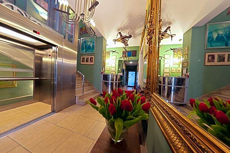 Hotel Alef