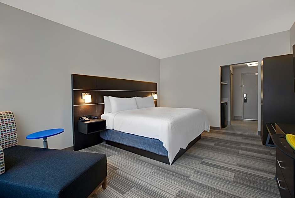 Holiday Inn Express Milwaukee Downtown By IHG