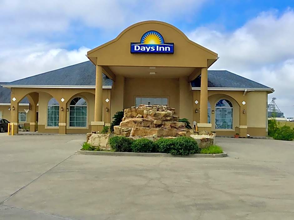 Days Inn by Wyndham Robstown