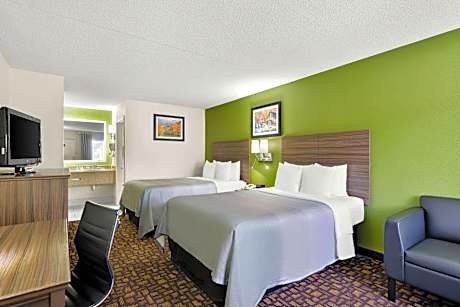 Standard Room, 2 Double Beds, Non Smoking