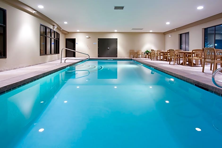 Holiday Inn Express Hotel & Suites Lander By IHG