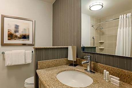 Room, 2 Queen Beds (Hearing Accessible)