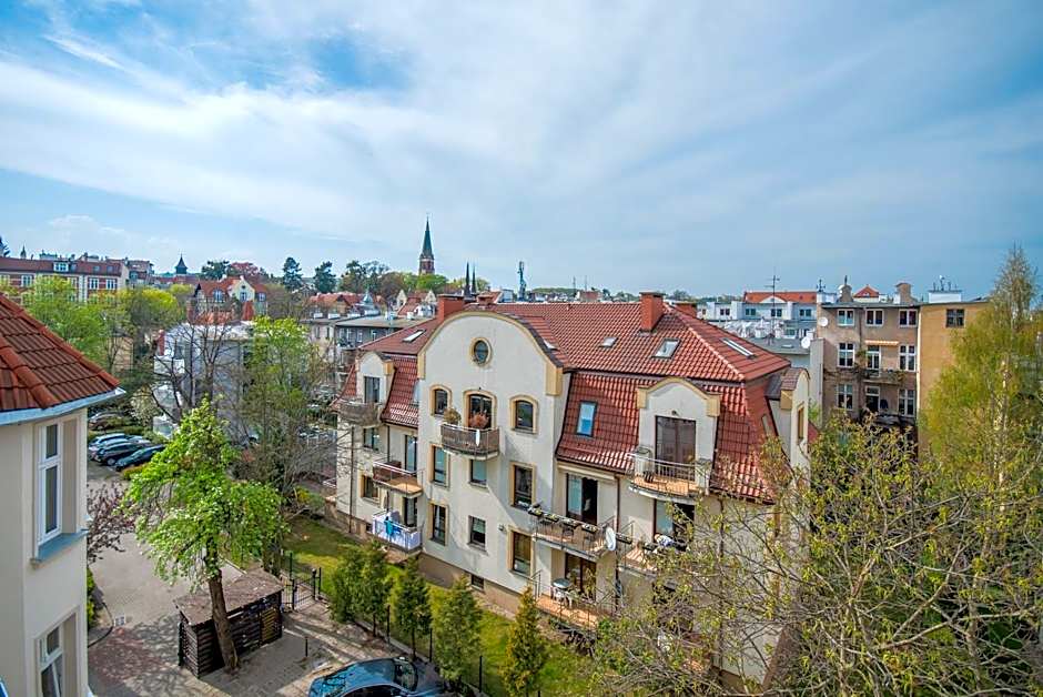 Riviera Residence Apartments