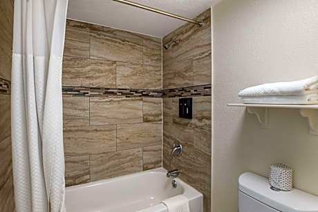 2 Double Beds Nonsmoking