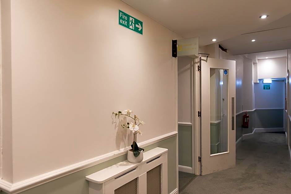 Brunel Hotel