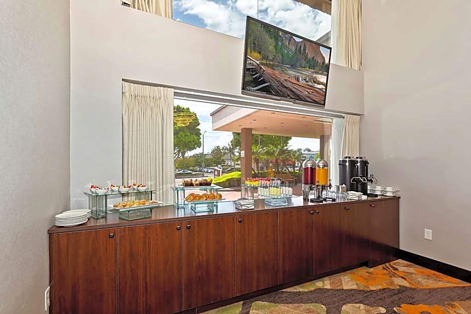 DoubleTree by Hilton Whittier Los Angeles