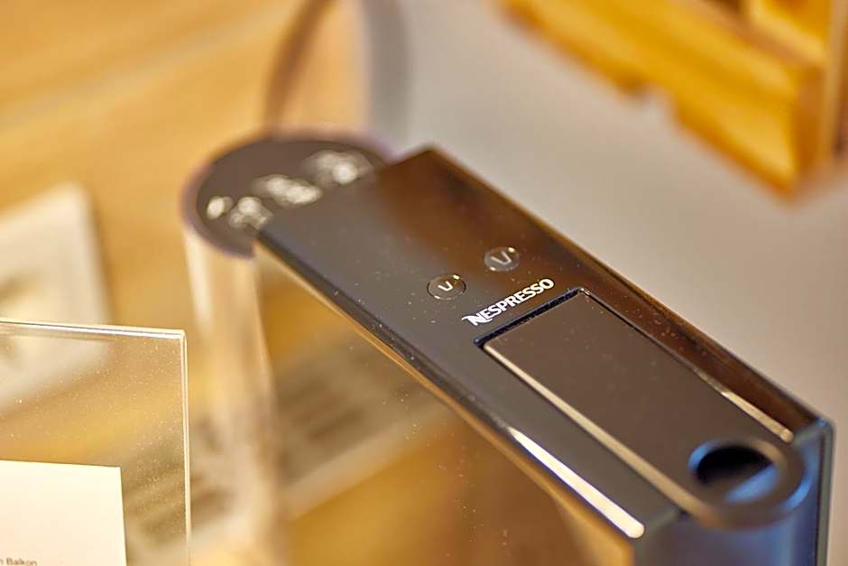 Moselhotel Weinhaus Simon `Sauna`Restaurant`ELadesäule