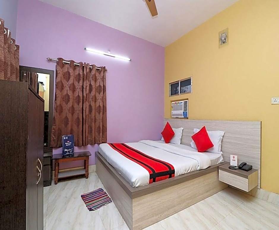 White House by Oyo Rooms – Calcutta, LA