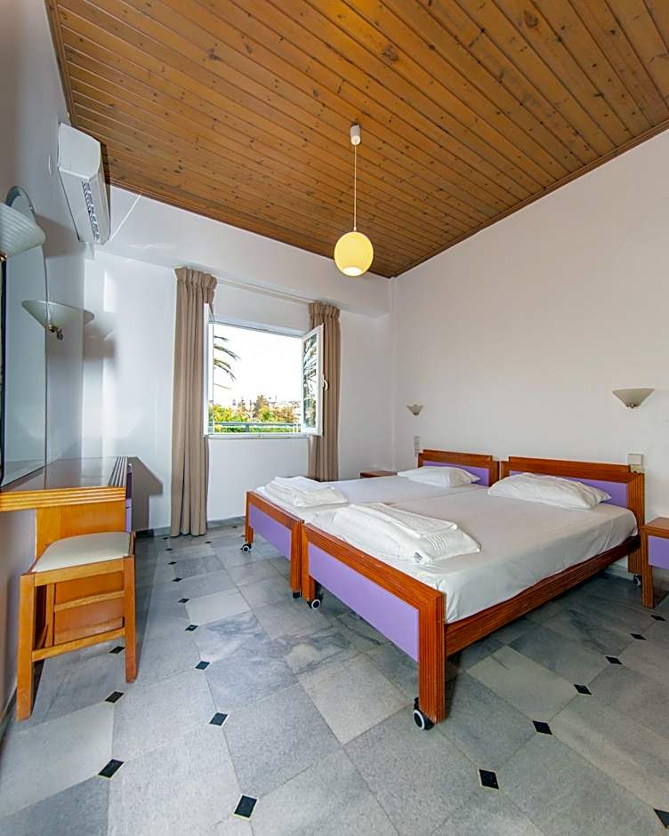 Manias Hotel Apartments