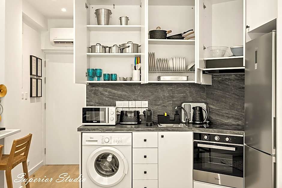 Lazuli Hermes Apartments