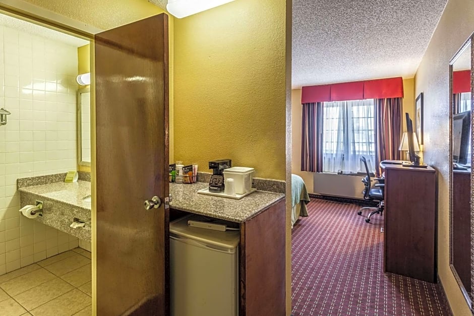 Quality Inn and Suites Lincoln