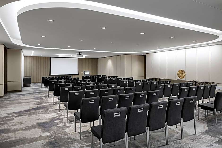 JW Marriott Edmonton Ice District