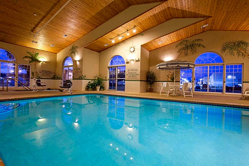 Country Inn & Suites by Radisson, Cedar Falls, IA