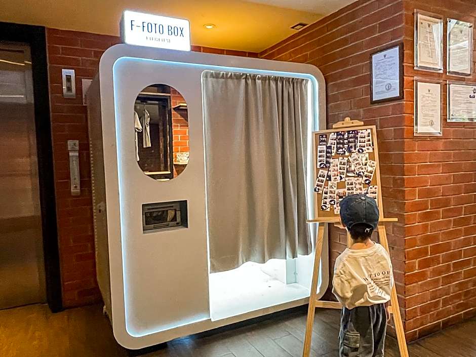 Kokotel Bangkok Surawong