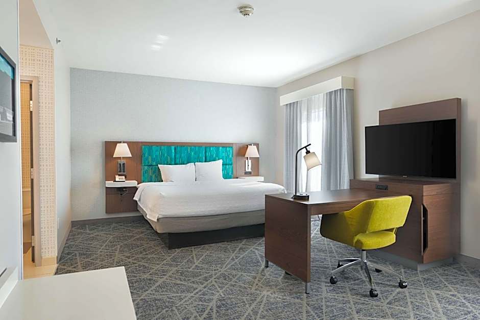 Hampton Inn By Hilton And Suites Tulsa Central