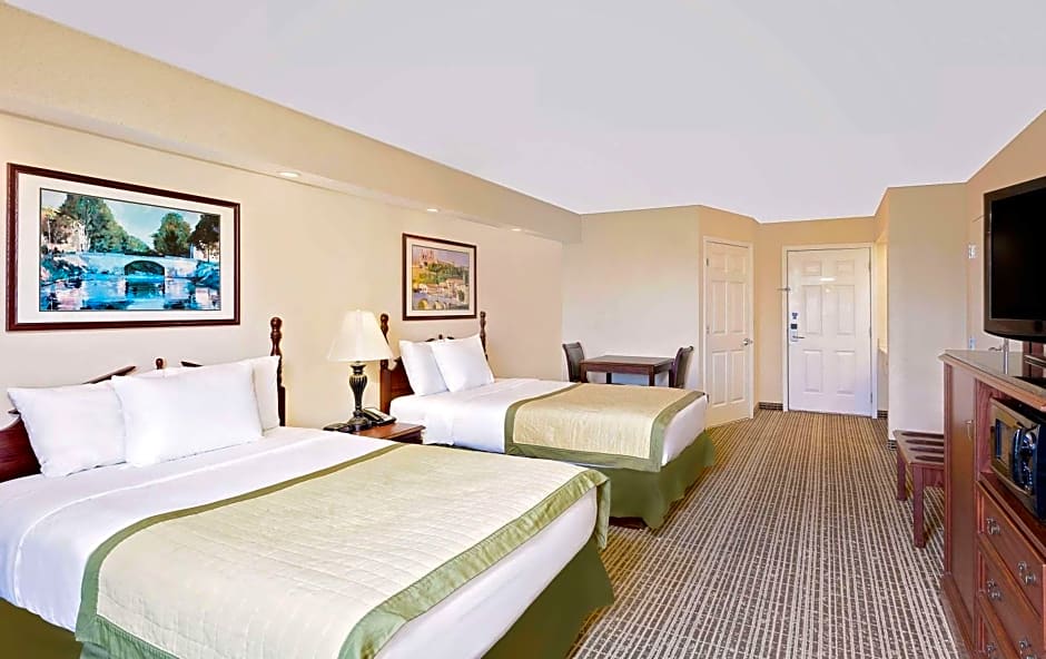 Baymont by Wyndham Georgetown/Near Georgetown Marina