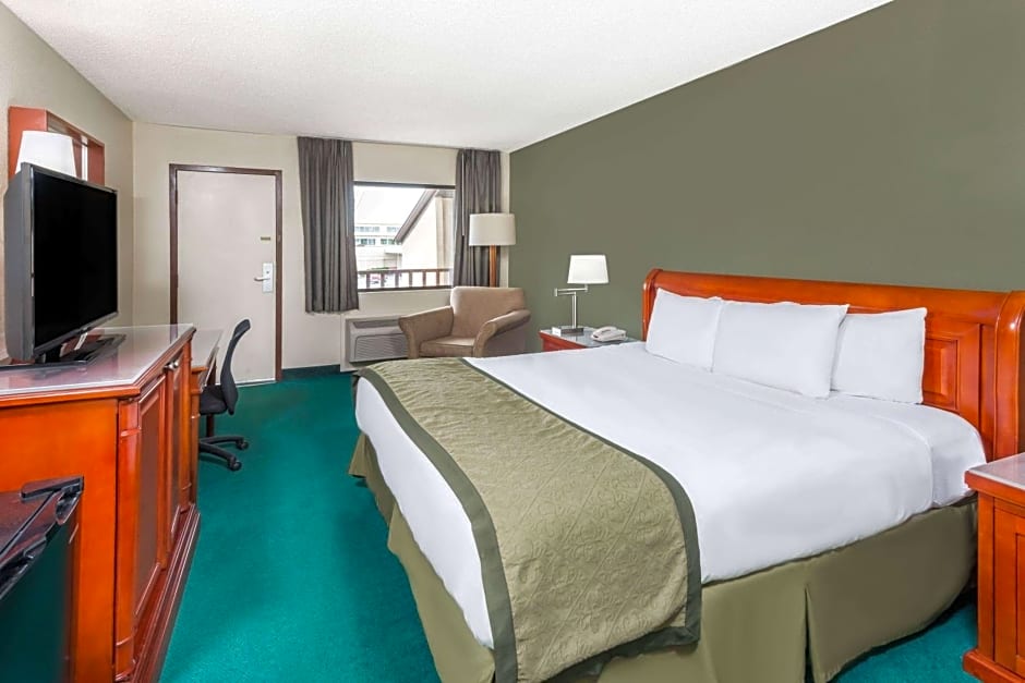 Days Inn by Wyndham Hannibal