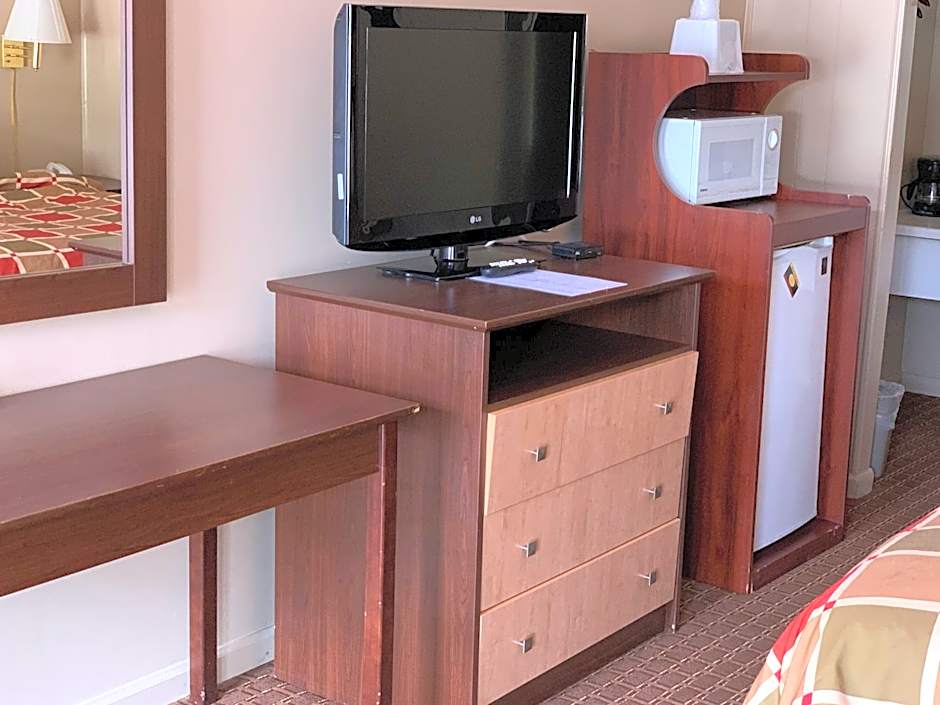 Travelowes Motel - Maggie Valley
