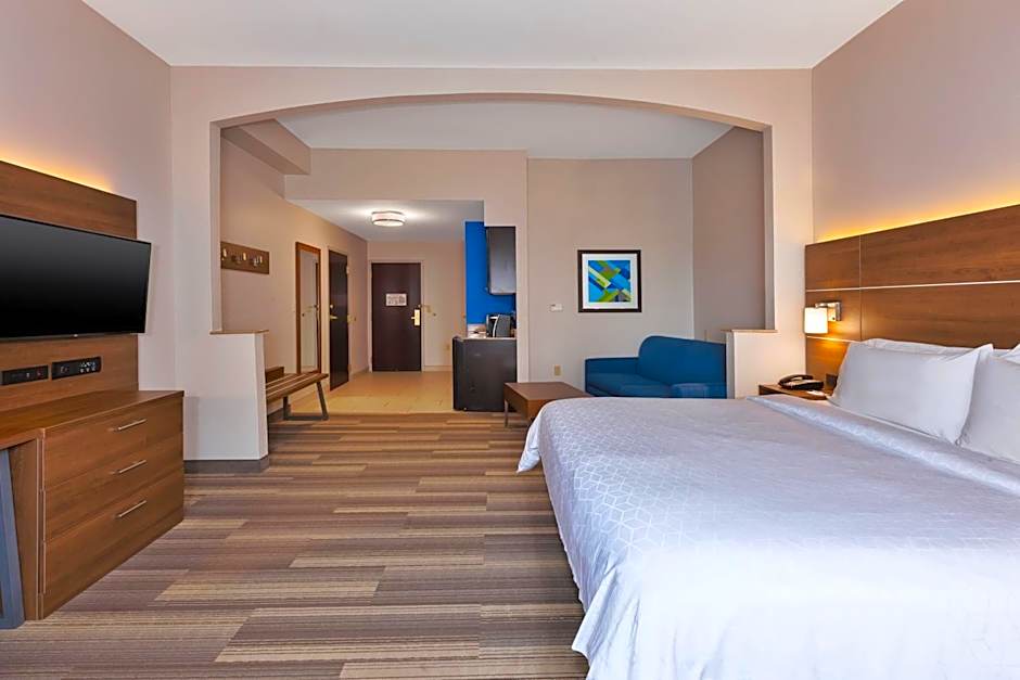 Holiday Inn Express Hotel & Suites Warminster-Horsham By IHG