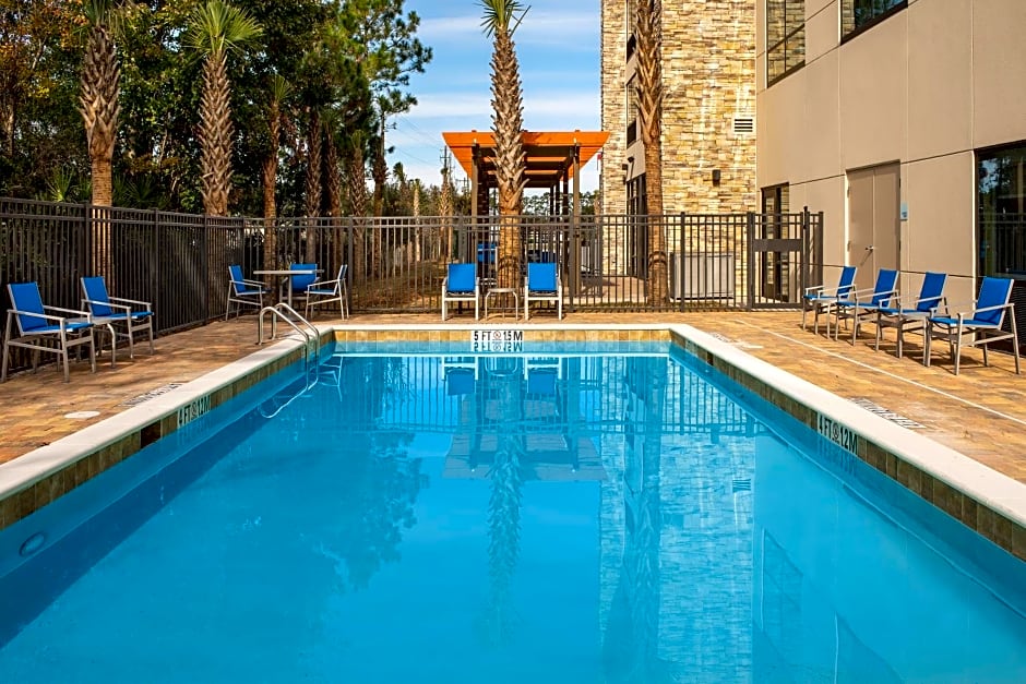 Holiday Inn Express & Suites Kingsland I-95-Naval Base Area By IHG
