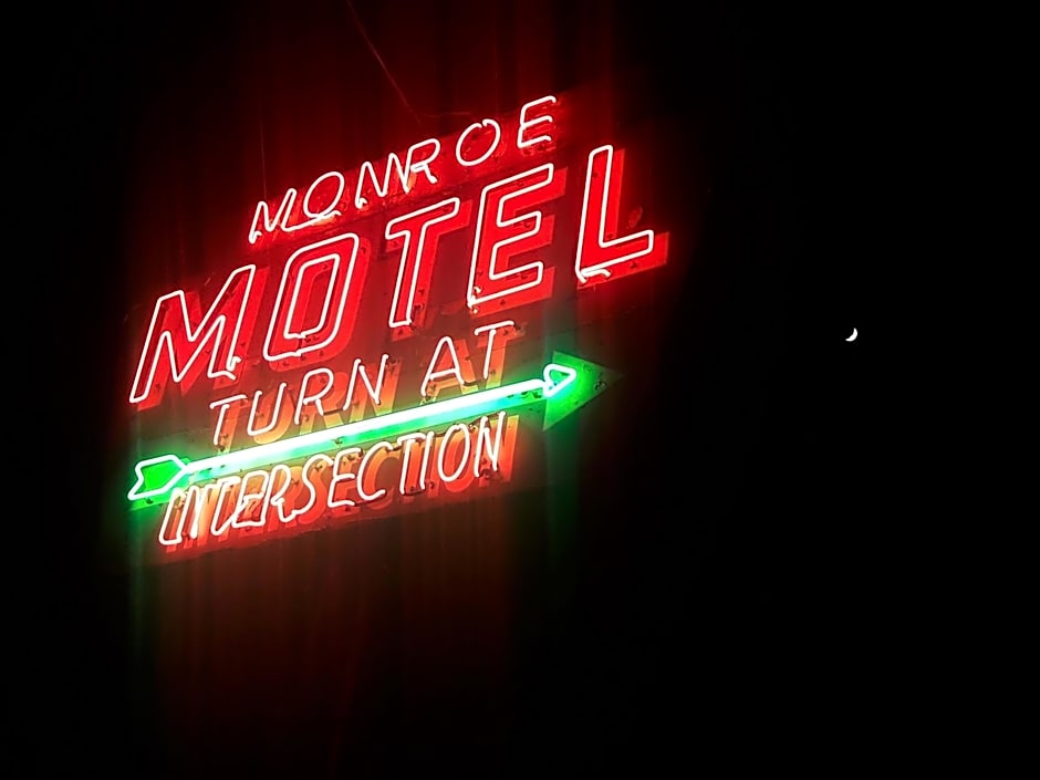 Monroe Motel Near Seattle Everett WA