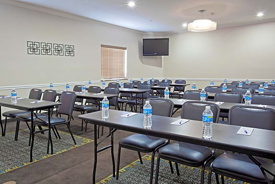Candlewood Suites Beltway 8/Westheimer By IHG