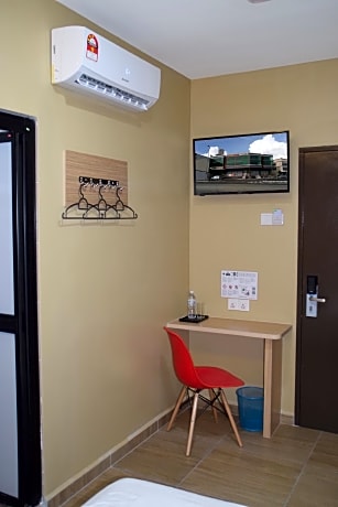 Quad Room (No Window)