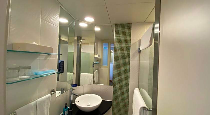 Holiday Inn Express Causeway Bay Hong Kong By IHG