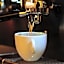 Jacksons CafeBar & Guesthouse