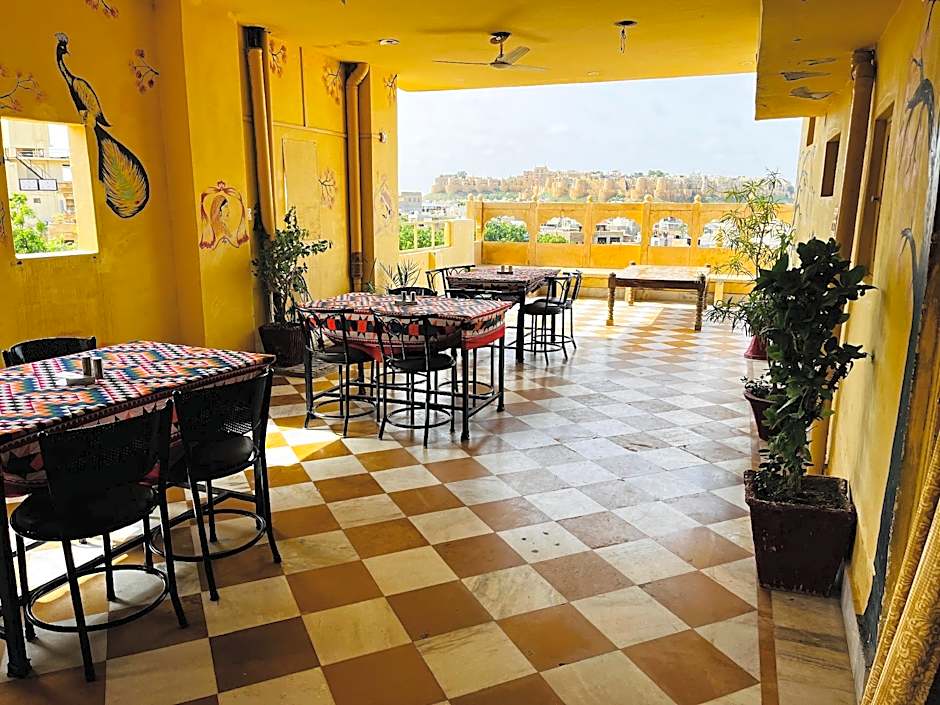 Golden Marigold Hotel