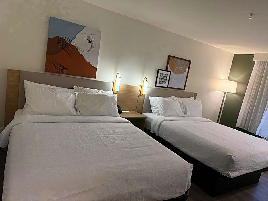 Spark by Hilton Freeport