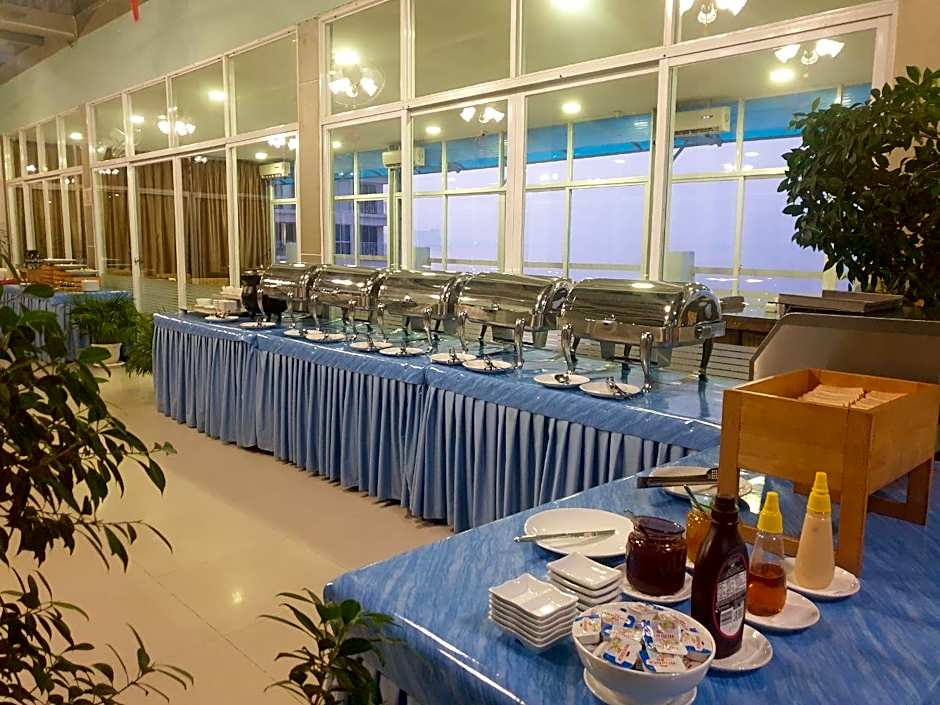 Aristocrat Residence & Hotel