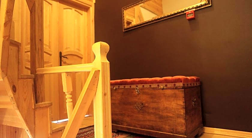 Tom Square Boutique Hotel