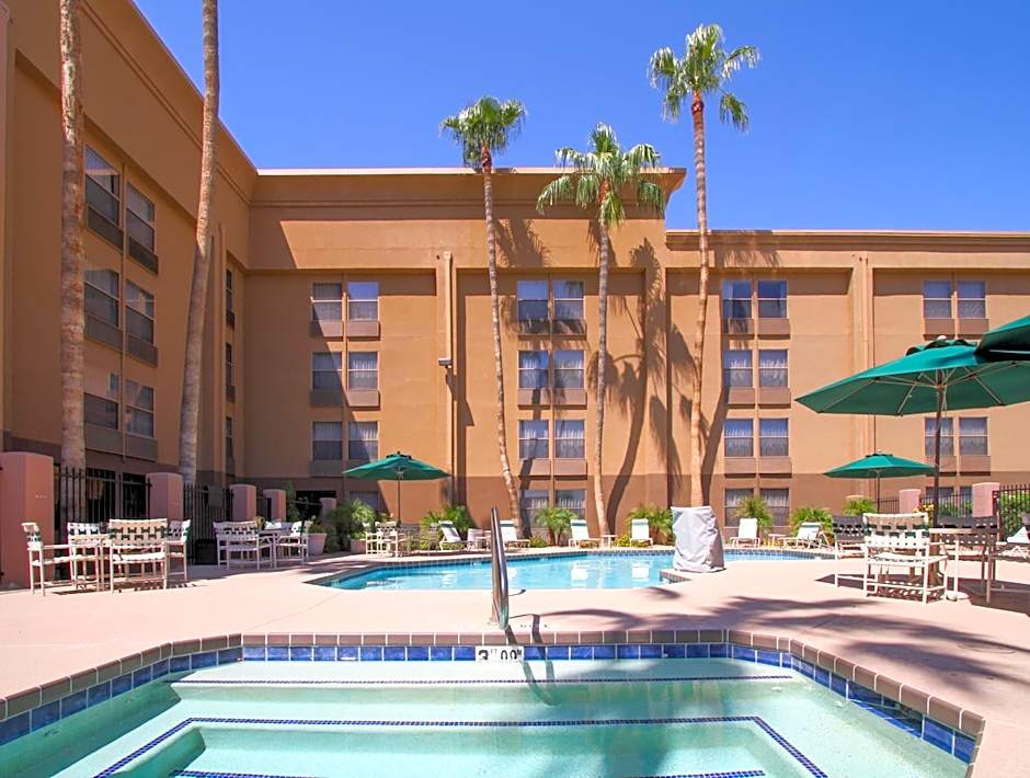 GreenTree Inn Phoenix Sky Harbor