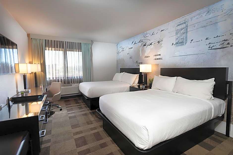 Silver Sevens Hotel & Casino