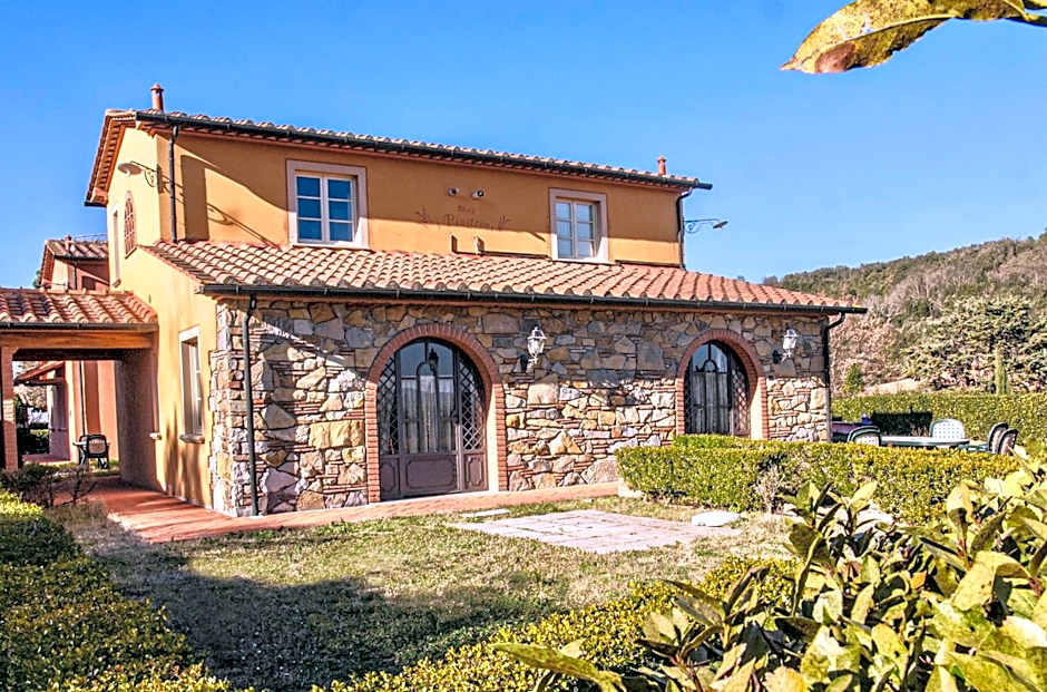 ISA-Residence with swimming-pool in Monteverdi Marittimo