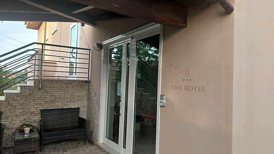 Life Hotel
