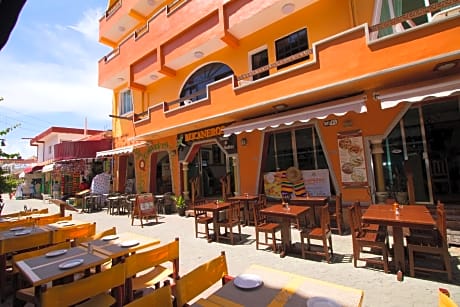 Hotel Bucaneros