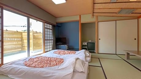 Japanese Room (10 Tatami) - Non-Smoking