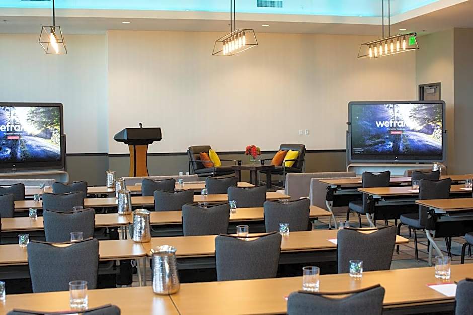 Hotel Indigo Everett - Waterfront Place By IHG