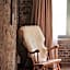 Chambre d'Amis by Alix