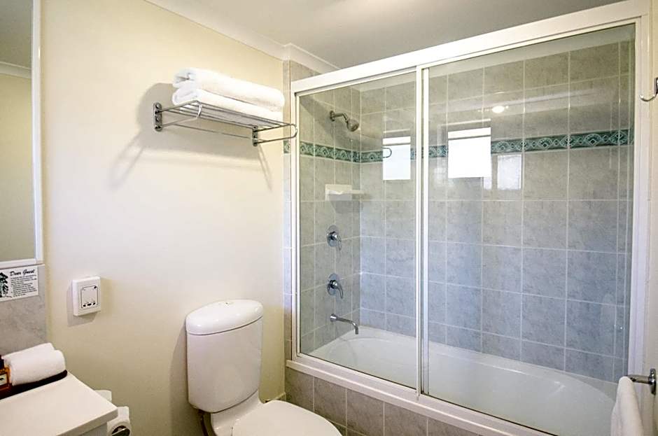 Pegasus Motor Inn and Serviced Apartments