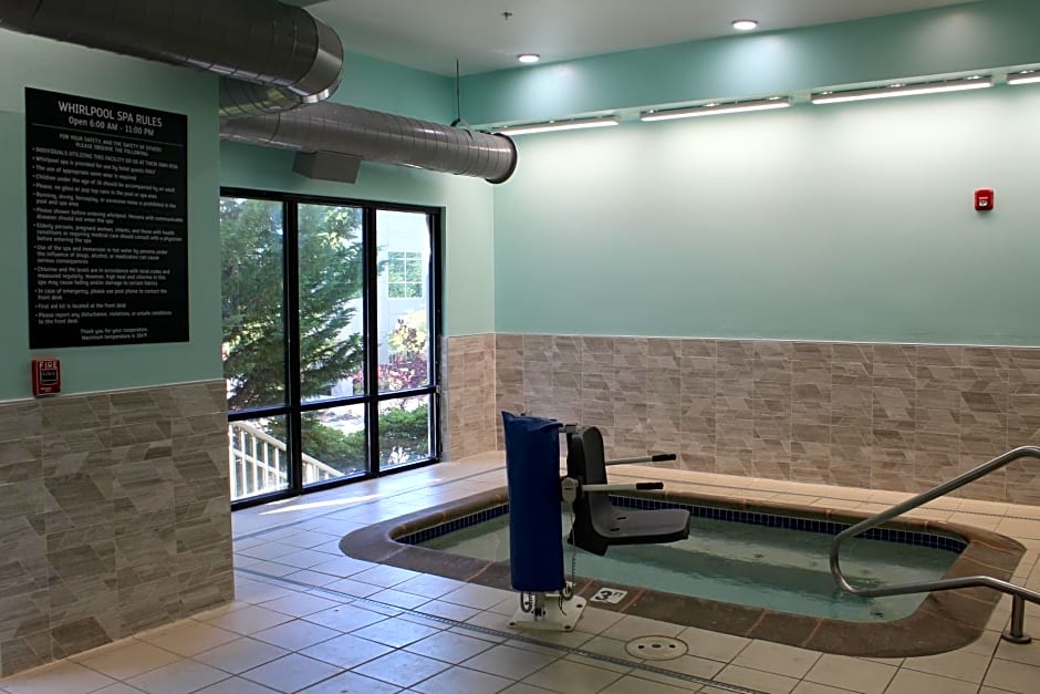 Holiday Inn & Suites Bothell an IHG Hotel