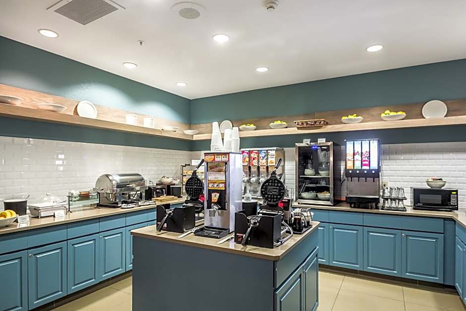 Country Inn & Suites by Radisson, Fond du Lac, WI