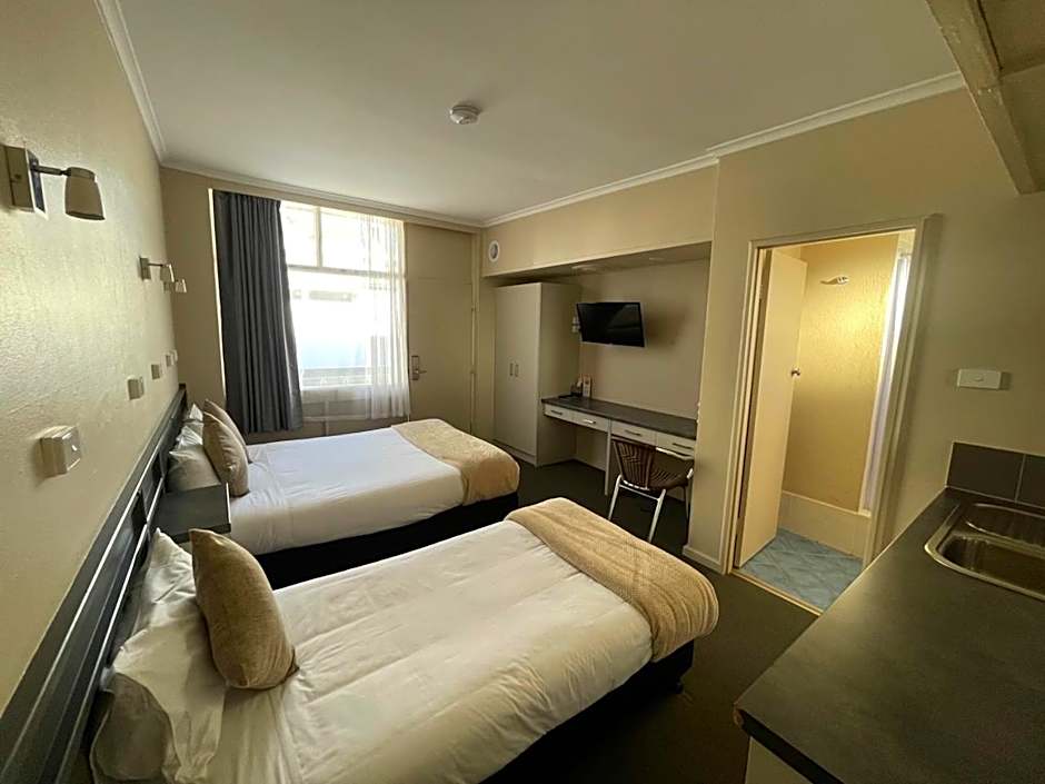 Astor Hotel Motel