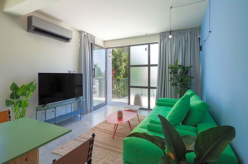 Adrop Pool Suites